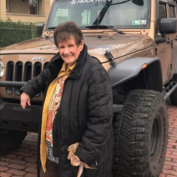 HATS/ACCESSORIES - Picture 13 of 13